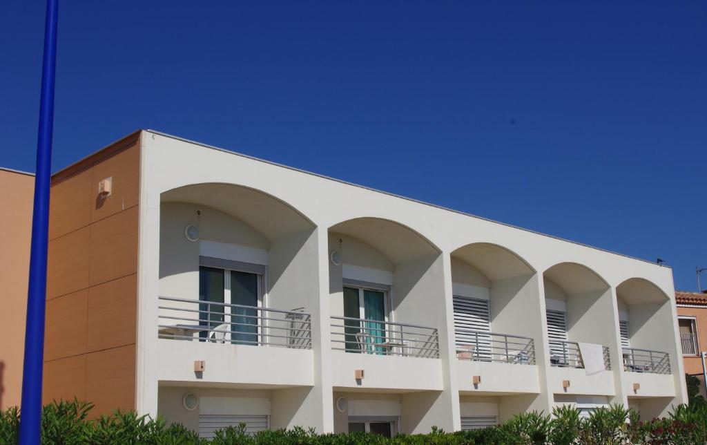 Les Stoechades Aparthotel Hyeres Phòng bức ảnh