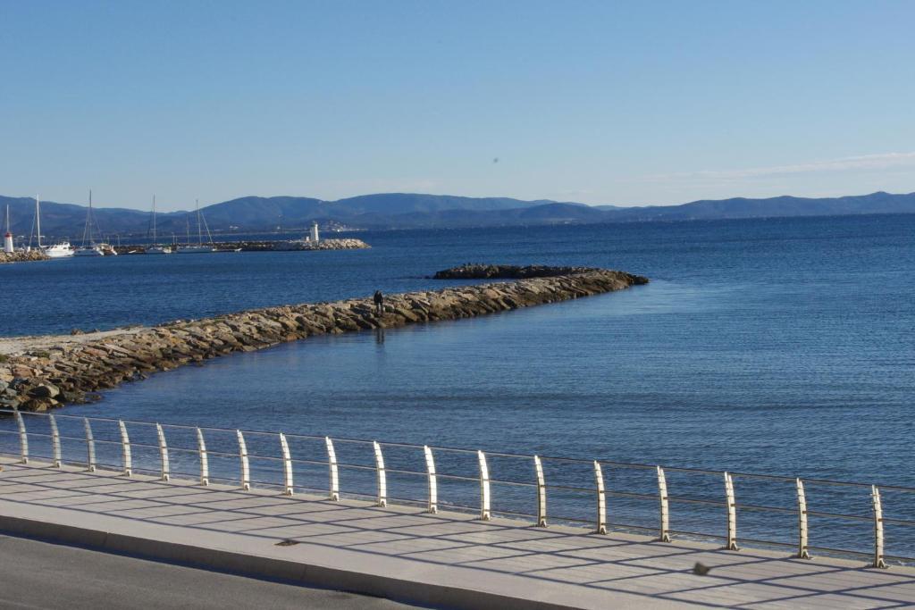 Les Stoechades Aparthotel Hyeres Ngoại thất bức ảnh