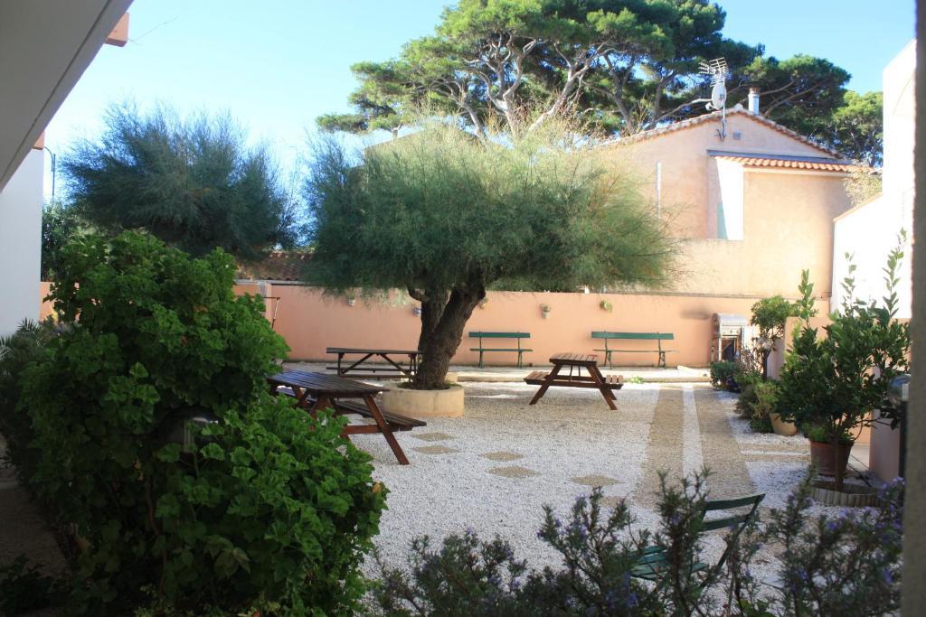 Les Stoechades Aparthotel Hyeres Phòng bức ảnh